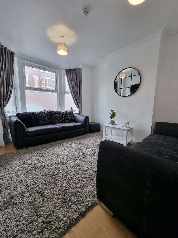 Вілла 23 Woodhouse Stoke-on-Trent Екстер'єр фото